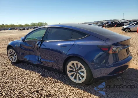 2022 Tesla Model 3 из США, поврежденный, VIN 5YJ3E1EB1NF174604
